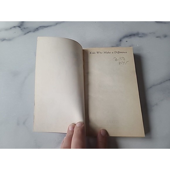 Kids Who Make A Difference Joyce M. Roche Marie Rodriguez Paperback - Picture 2 of 10